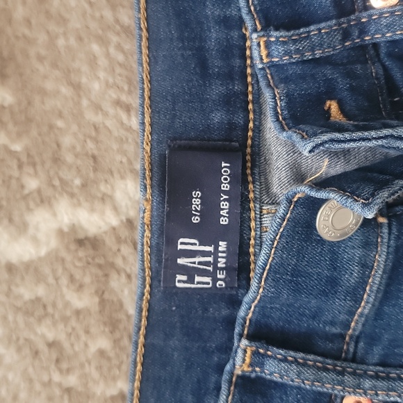Gap Bootcut Jeans - Picture 3 of 3
